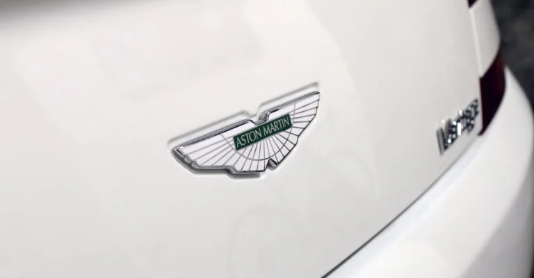 découvrez tout sur notre marque : histoire, valeurs et produits phares qui font notre identité unique.