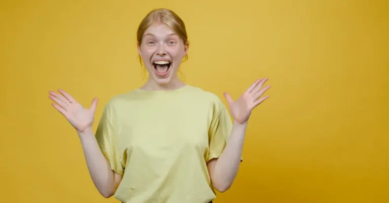 découvrez tout sur le piercing à la langue : soins, risques, tendances et conseils pour un piercing réussi et en toute sécurité.