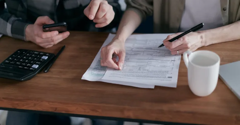 découvrez les meilleures stratégies d'optimisation fiscale pour réduire vos impôts légalement et maximiser vos économies.