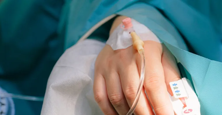 découvrez notre oxymètre de pouls précis et facile à utiliser, idéal pour surveiller votre saturation en oxygène et votre fréquence cardiaque à domicile ou en déplacement.