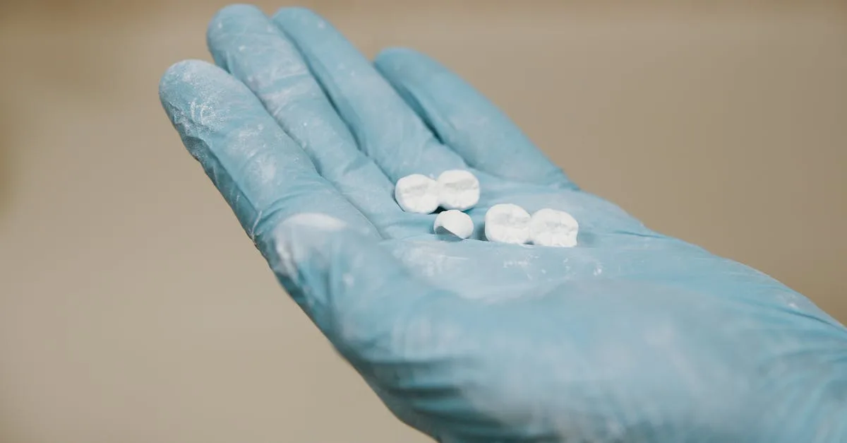 découvrez notre résine dentaire de haute qualité, idéale pour les restaurations précises et durables en dentisterie.