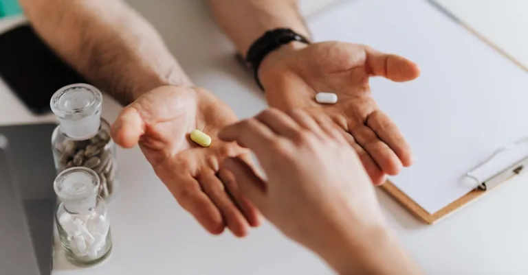 conseils santé essentiels pour améliorer votre bien-être au quotidien et adopter un mode de vie sain.