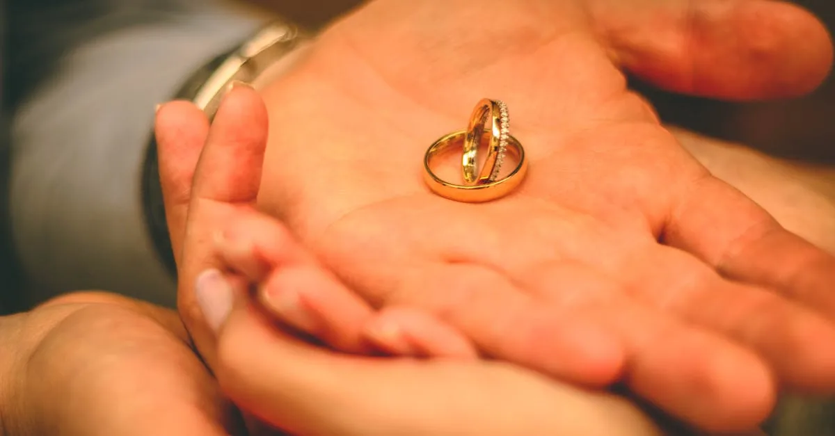 découvrez notre collection unique de bijoux élégants et intemporels, alliant qualité et design raffiné pour sublimer votre style au quotidien.