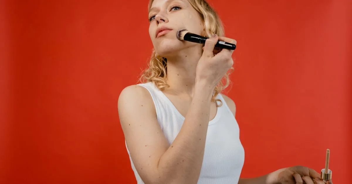 découvrez notre gamme de concealers pour un teint parfait et un effet naturel. camouflez les imperfections et illuminez votre visage en toute simplicité.