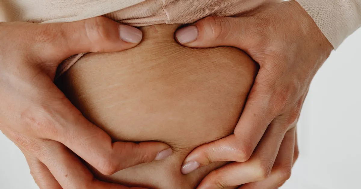découvrez les causes, symptômes et solutions pour la sensation de peau tendue afin d'améliorer votre confort et votre santé cutanée.