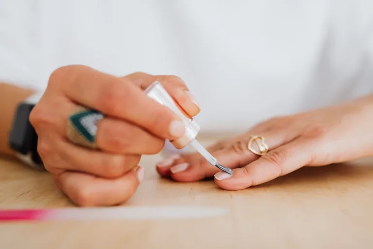 Vernis semi-permanents pour les ongles