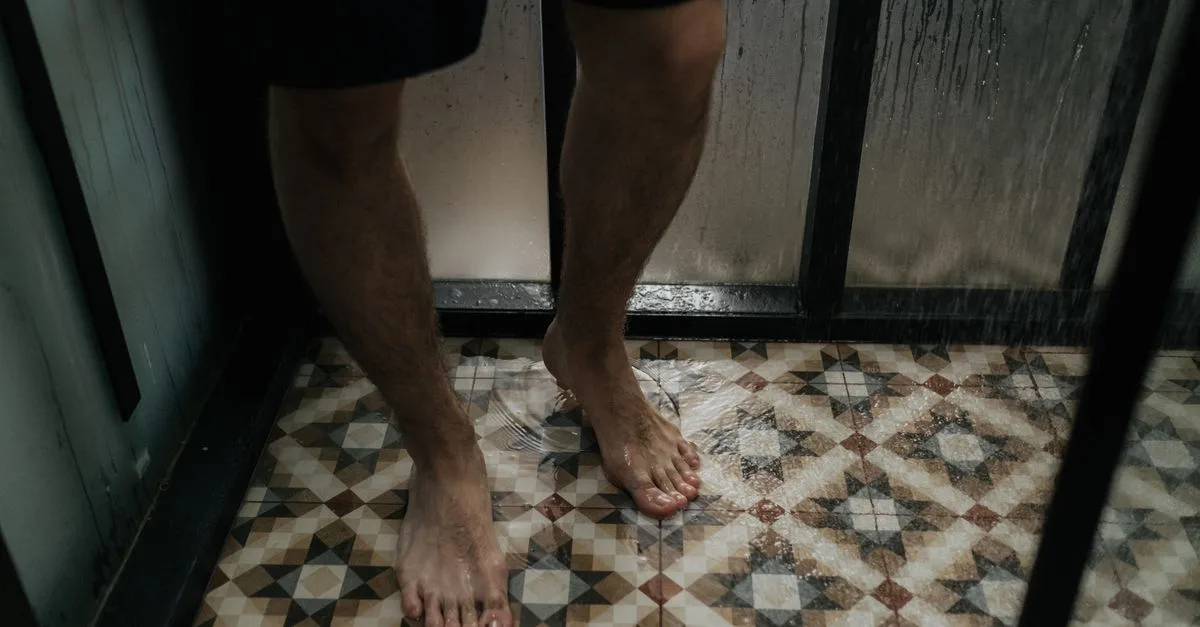 découvrez les bienfaits du bain de pieds : relaxation, soulagement des douleurs, amélioration de la circulation et réduction du stress pour un bien-être optimal.