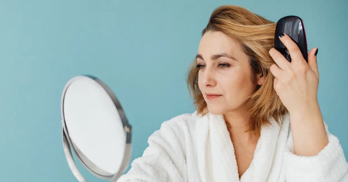 découvrez des solutions efficaces et des conseils pratiques pour lutter contre la perte de cheveux et favoriser une chevelure plus dense et en meilleure santé.