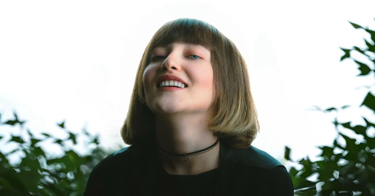 découvrez la coupe italian bob, un style moderne et élégant qui sublime votre visage avec des mèches précises et une finition soignée.