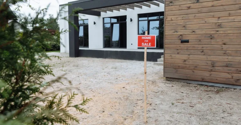 découvrez nos conseils pratiques et astuces pour réussir dans l'immobilier, que vous soyez acheteur, vendeur ou investisseur.